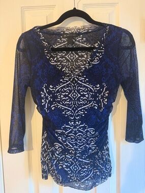 INC International Concepts Navy and White Printed V-Neck Long Sleeve Top